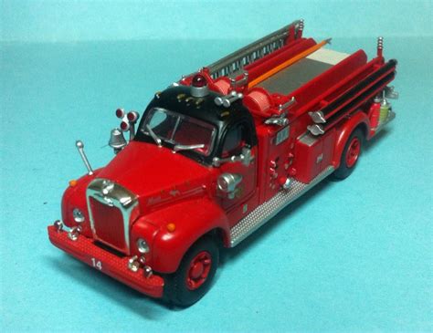 1 87 fire engine