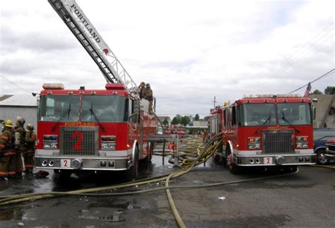 difference between fire engine and fire truck