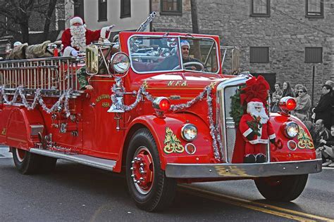 santa on fire engine